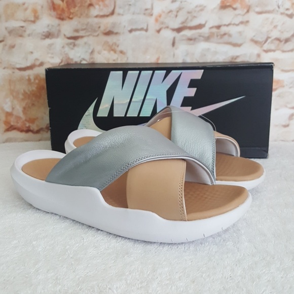 nike benassi future